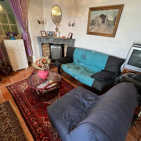 The Chateau Apartman *